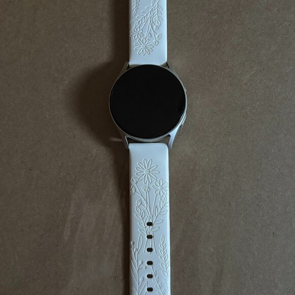 Samsung galaxy watch s7 - Picture 1 of 2